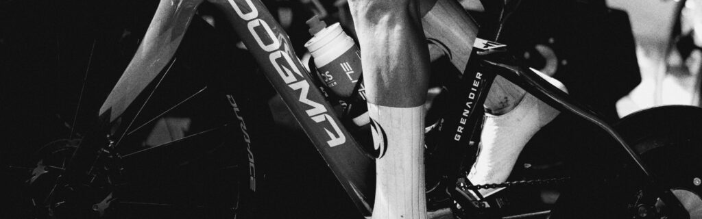 Ineos Grenadiers 单车